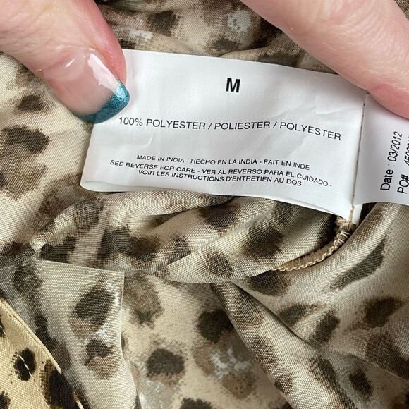 EUC Gloria Vanderbilt Casuals Women’s Leopard Print Button Down Top Size M - Picture 7 of 7